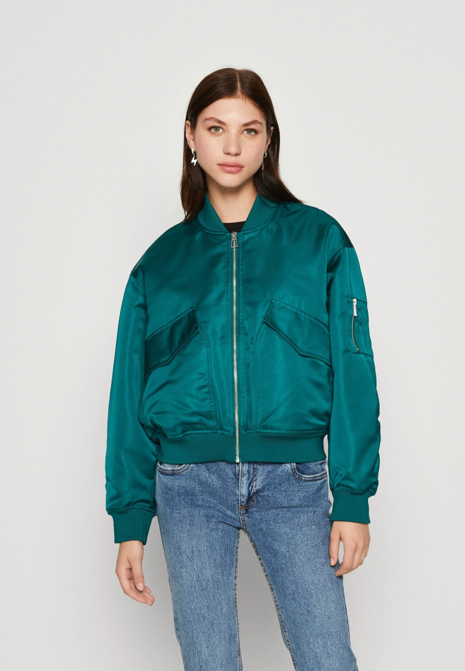 Even&Odd Giubbotto BomberGreen Donna Giacche E Blazer EV421U037-M11 3 Even&Odd Giubbotto BomberGreen Donna Giacche E Blazer EV421U037-M11