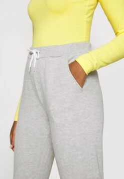 Even&Odd Regular Fit Jogger With ContrastPantaloni SportiviMottled Light Grey Donna Pantaloni EV421A08P-C12 11 Even&Odd Regular Fit Jogger With ContrastPantaloni SportiviMottled Light Grey Donna Pantaloni EV421A08P-C12 -Even&Odd 064d48a823ea44a892e2961a407fcb56