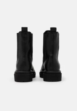 Stivaletti Con PlateauBlack Donna Stivaletti EVC11N00P-Q11 11 Stivaletti Con PlateauBlack Donna Stivaletti EVC11N00P-Q11 -Even&Odd 07dcbec8bc7744029acdf0ce5156d927