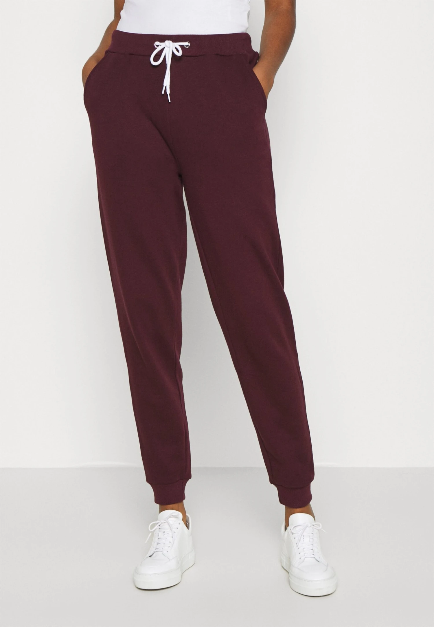 Even&Odd Regular Fit Jogger With Contrast - Pantaloni Sportivi - Dark Red 3 Even&Odd Regular Fit Jogger With Contrast - Pantaloni Sportivi - Dark Red