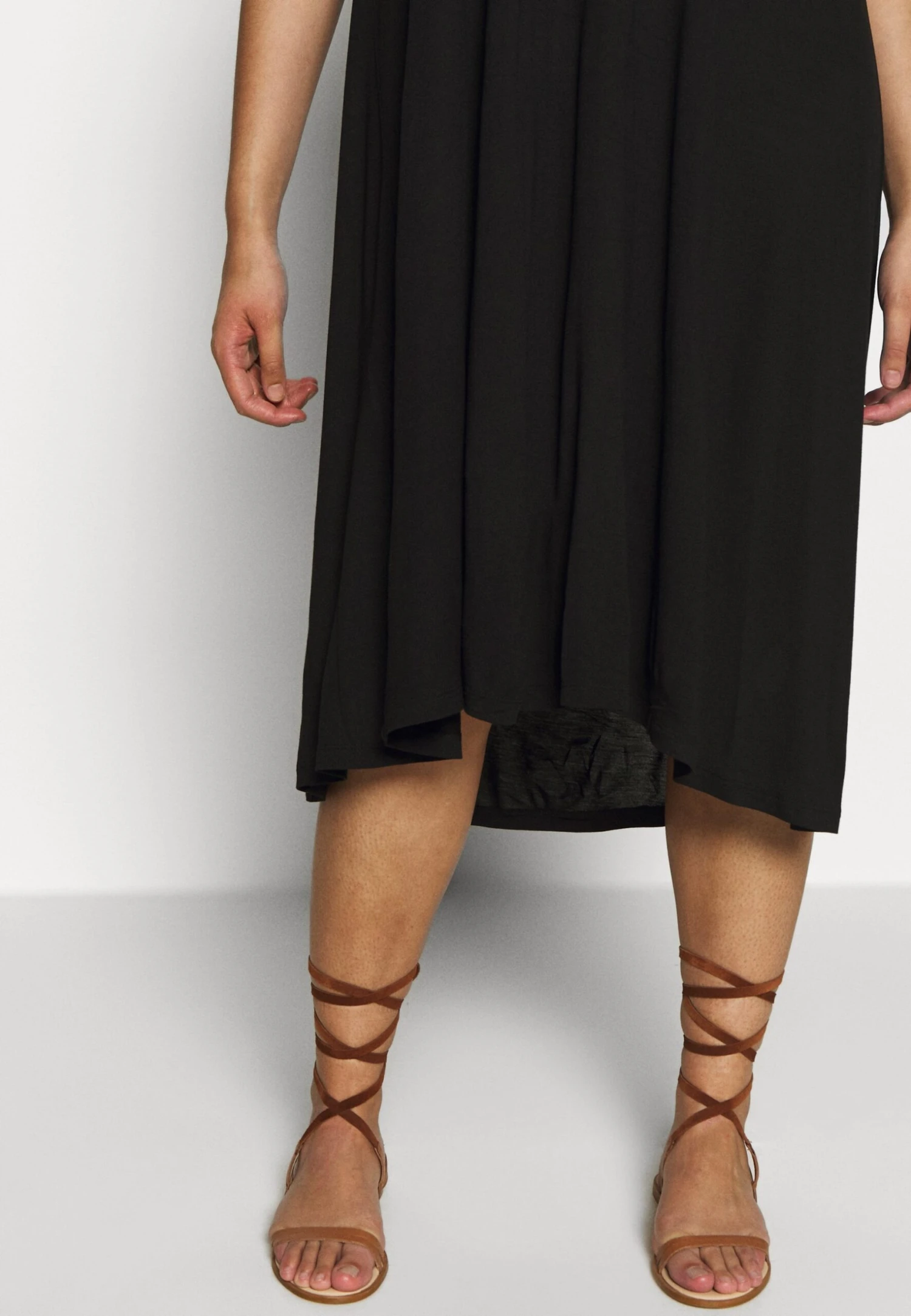 Vestito Di MaglinaBlack Donna Vestiti EVB21C01Y-Q11 8 Vestito Di MaglinaBlack Donna Vestiti EVB21C01Y-Q11 - immagine 6