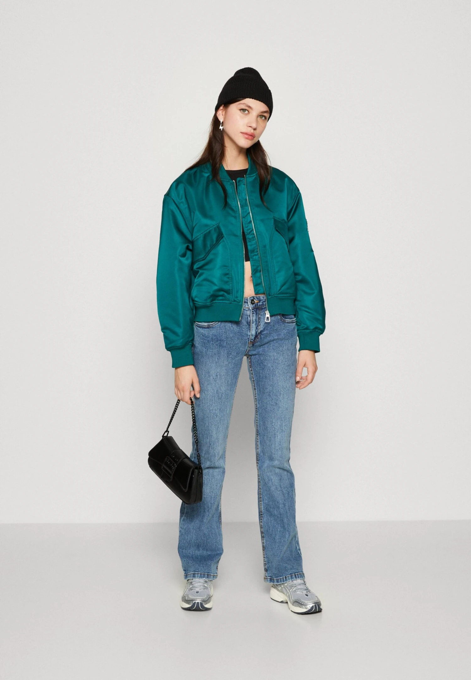 Even&Odd Giubbotto BomberGreen Donna Giacche E Blazer EV421U037-M11 4 Even&Odd Giubbotto BomberGreen Donna Giacche E Blazer EV421U037-M11 - immagine 2