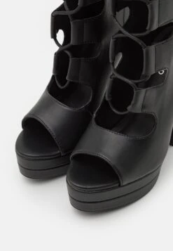 Even&Odd Stivali Con PlateauBlack Donna Stivali EV411A0X0-Q11 -Even&Odd 3030251b1f064ebaa62fde5652dac25b