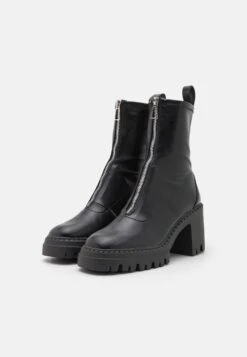 Even&Odd Stivaletti Con PlateauBlack Donna Stivaletti EV411N0IT-Q11 -Even&Odd 3b08fccf366946f488f195c8b4ba7b9a