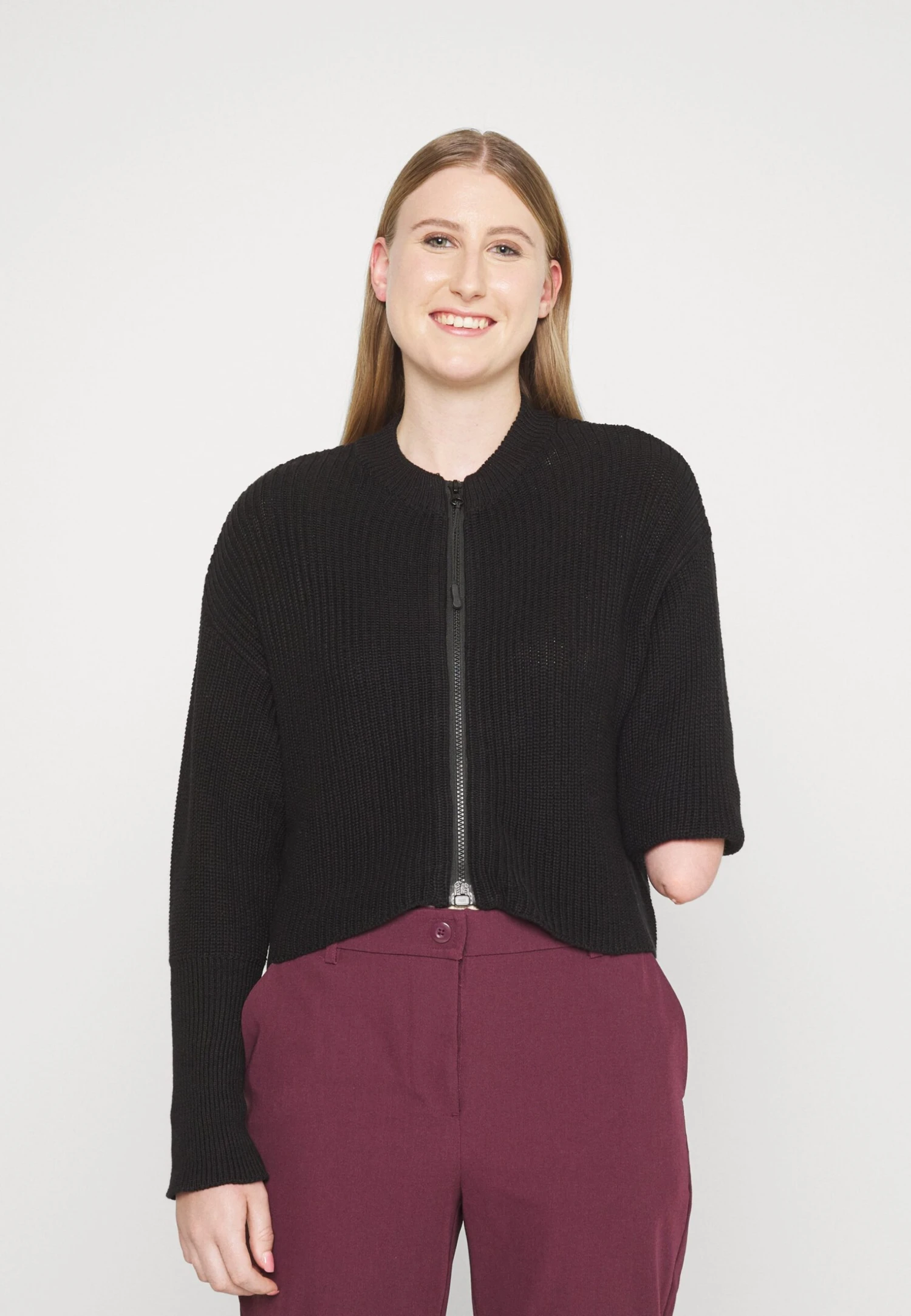 Even&Odd MaglioneBlack Donna Maglieria EV421I0G1-Q11 5 Even&Odd MaglioneBlack Donna Maglieria EV421I0G1-Q11 - immagine 3