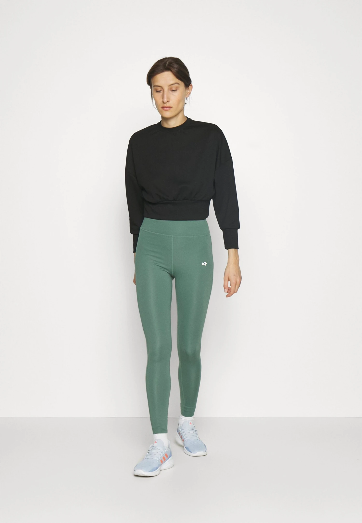 FelpaBlack Donna Abbigliamento EV941G01F-Q11 4 FelpaBlack Donna Abbigliamento EV941G01F-Q11 - immagine 2