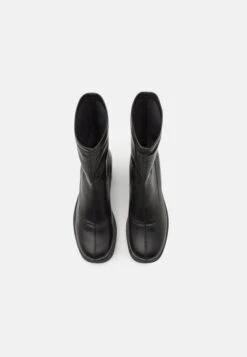 Even&Odd Stivaletti Con PlateauBlack Donna Stivaletti EV411N0IW-Q11 -Even&Odd 44f8d2cd0e72435daf29241502a9e9e2