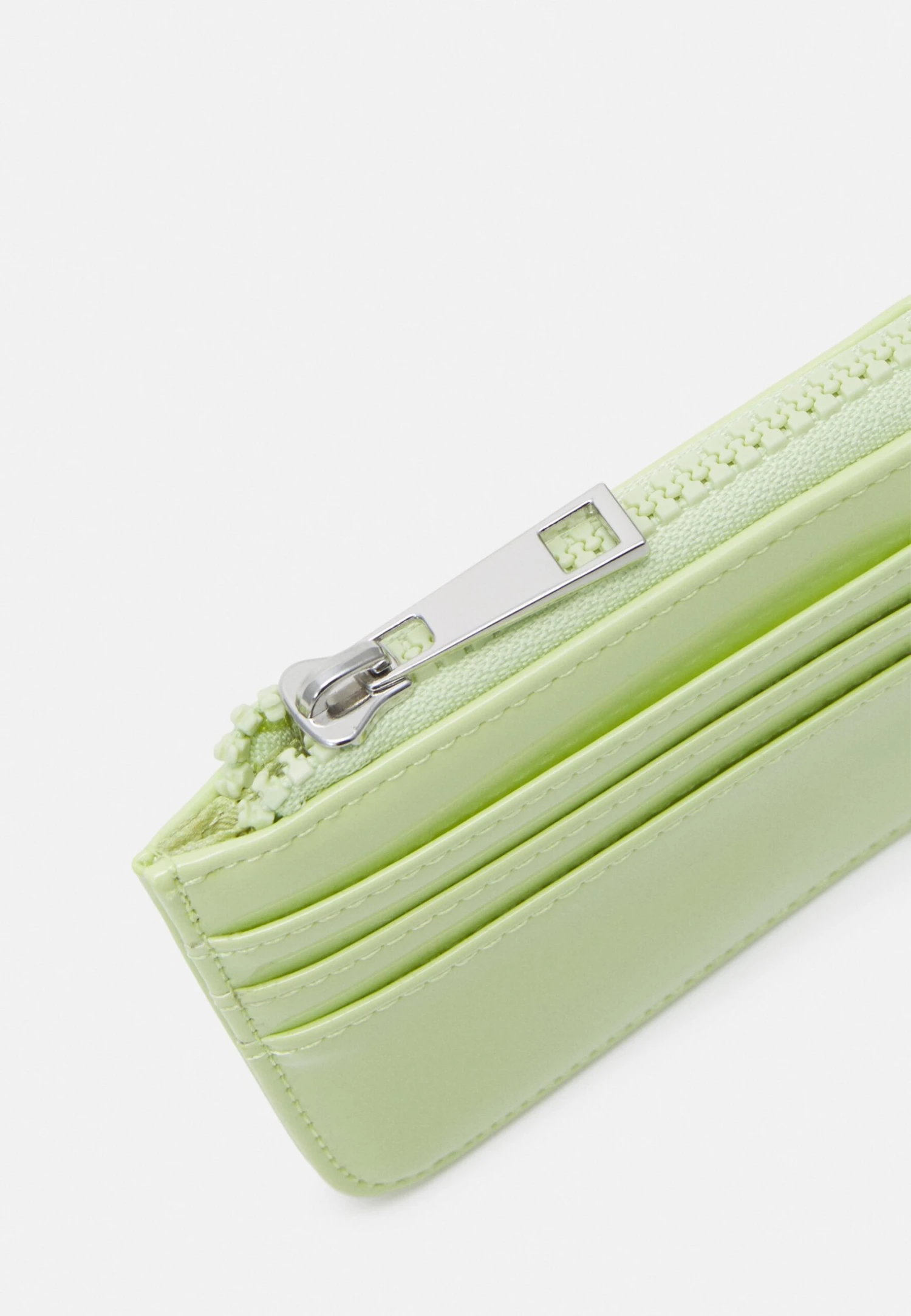 Even&Odd PortafoglioGreen Donna Portafogli E Portachiavi EV451F04A-M11 6 Even&Odd PortafoglioGreen Donna Portafogli E Portachiavi EV451F04A-M11 - immagine 4