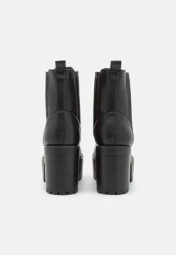 Stivaletti Con PlateauBlack Donna Stivali EVC11N02H-Q11 11 Stivaletti Con PlateauBlack Donna Stivali EVC11N02H-Q11 -Even&Odd 4902fa4735b242d49267c6c83874cca3