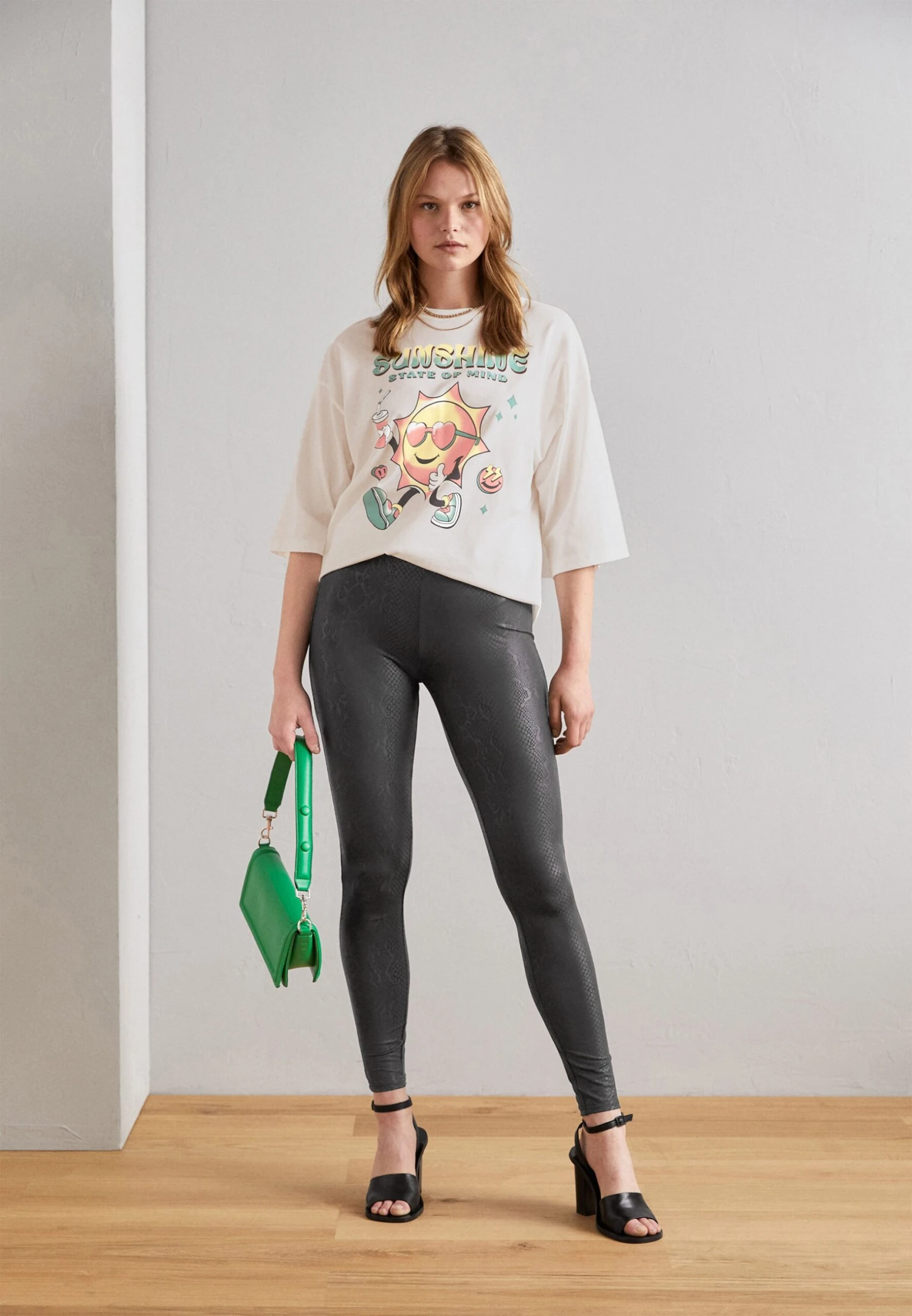 Even&Odd T-Shirt Con StampaBeige Donna T-shirt E Top EV421D26M-B11 4 Even&Odd T-Shirt Con StampaBeige Donna T-shirt E Top EV421D26M-B11 - immagine 2