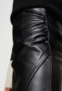 Even&Odd ShortsBlack Donna Gonne EV421B0BJ-Q11 -Even&Odd 5138f5cd0b5b4b908c9945f5d6a0b8f9