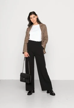 Even&Odd PantaloniBlack Donna Pantaloni EV421A0BH-Q11 8 Even&Odd PantaloniBlack Donna Pantaloni EV421A0BH-Q11 -Even&Odd 720e15f492bd4dc299f7225376099206