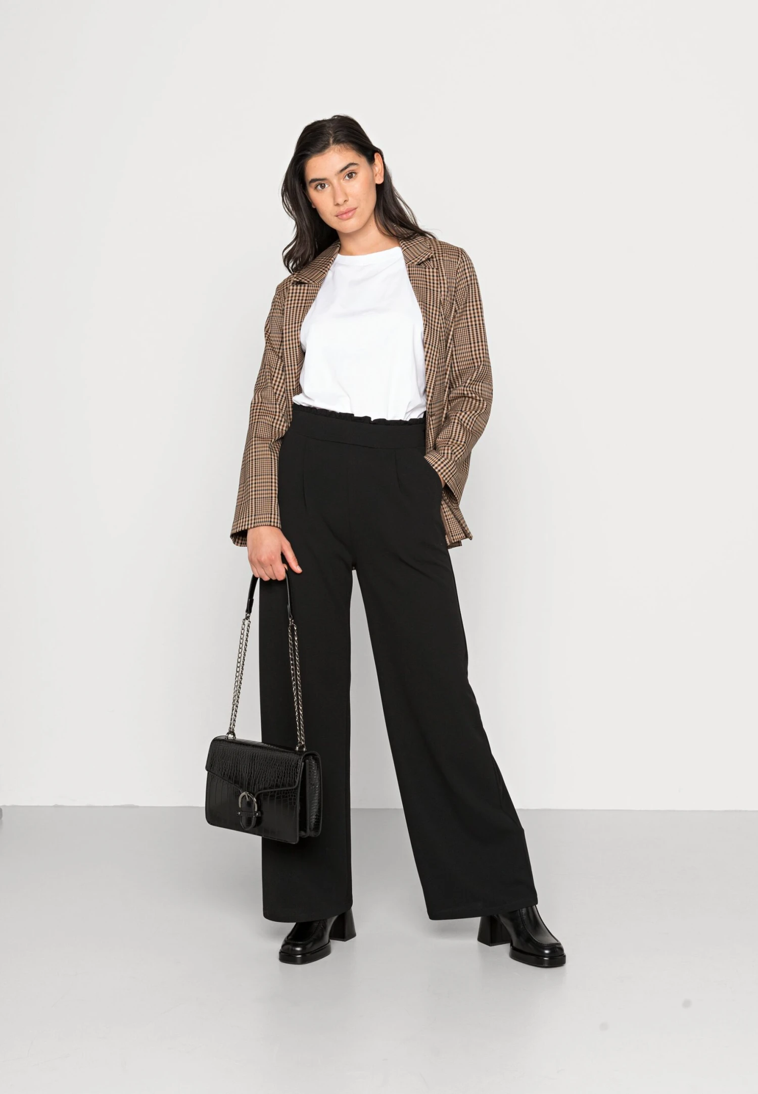 Even&Odd PantaloniBlack Donna Pantaloni EV421A0BH-Q11 4 Even&Odd PantaloniBlack Donna Pantaloni EV421A0BH-Q11 - immagine 2