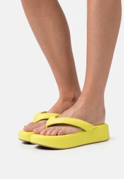 Even&Odd Infradito - Green/Yellow