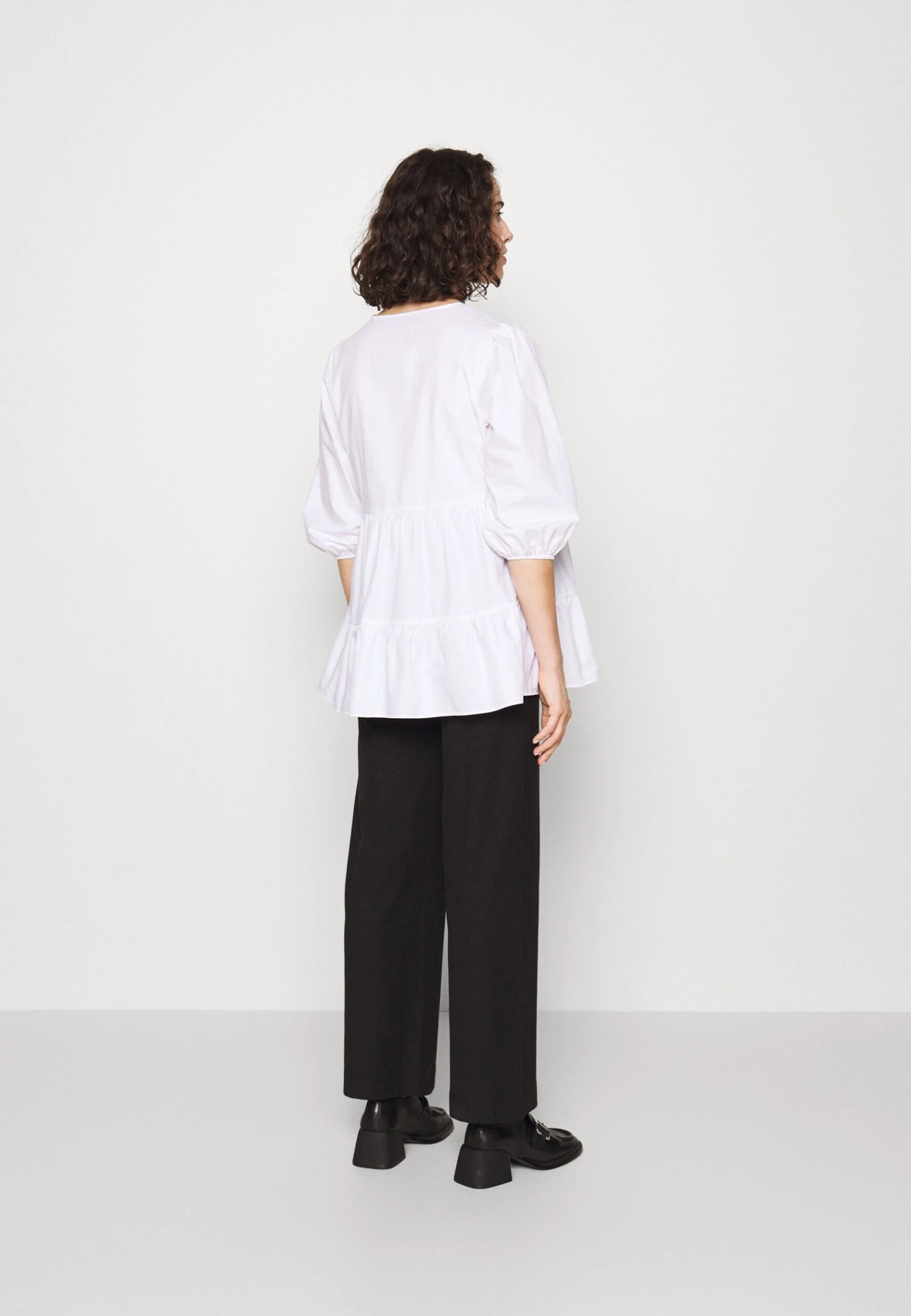 2 PackPantaloni802Black_502Blue Donna Pantaloni EVO29B00R-Q11 5 2 PackPantaloni802Black_502Blue Donna Pantaloni EVO29B00R-Q11 - immagine 3