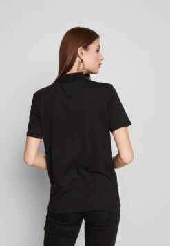 T-Shirt BasicBlack Donna T-shirt E Top EVI21D007-Q11 -Even&Odd 8bcb3f3eb1d244028ef4be4c368455a9