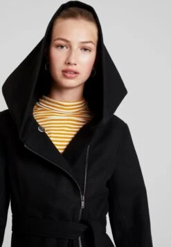 Even&Odd Cappotto CortoBlack Donna Cappotti EV421U020-Q11 -Even&Odd 8d36bd0350724564ba1f515620849e7e