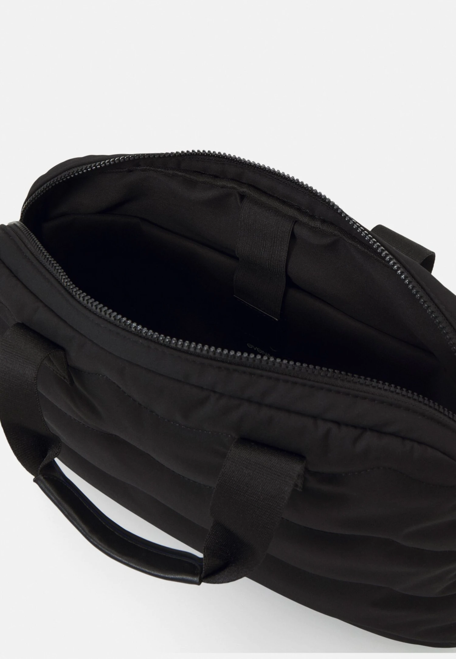 Even&Odd Borsa Porta PcBlack Donna Borse EV451H152-Q11 6 Even&Odd Borsa Porta PcBlack Donna Borse EV451H152-Q11 - immagine 4