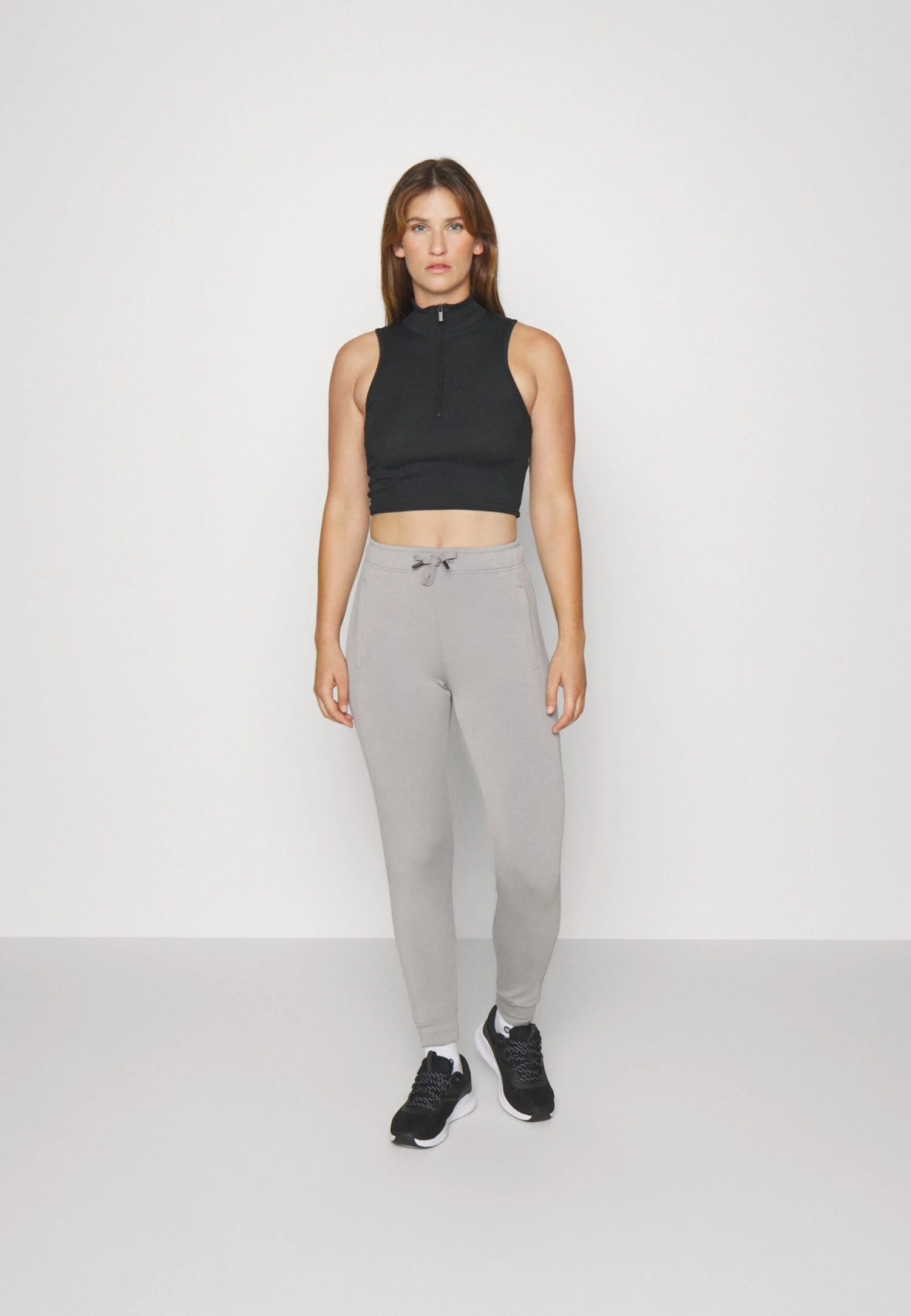 Easy JoggerPantaloni SportiviGrey Donna Abbigliamento EV941E03C-C13 3 Easy JoggerPantaloni SportiviGrey Donna Abbigliamento EV941E03C-C13