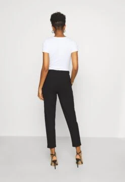 Even&Odd Paperbag Waist Tapered Trousers - Pantaloni - Black -Even&Odd 9900adbae8d440708c479ea9741f0d3e