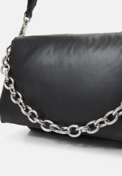 Even&Odd Borsa A TracollaBlack Donna Borse EV451H151-Q11 11 Even&Odd Borsa A TracollaBlack Donna Borse EV451H151-Q11 -Even&Odd 9fa860a548164891a2c5597b71edb10f