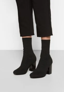 Even&Odd Stivaletti Con TaccoBlack Donna Stivaletti EV411N03E-Q12 -Even&Odd a26a1d8402b6426a9fee1caff941142d