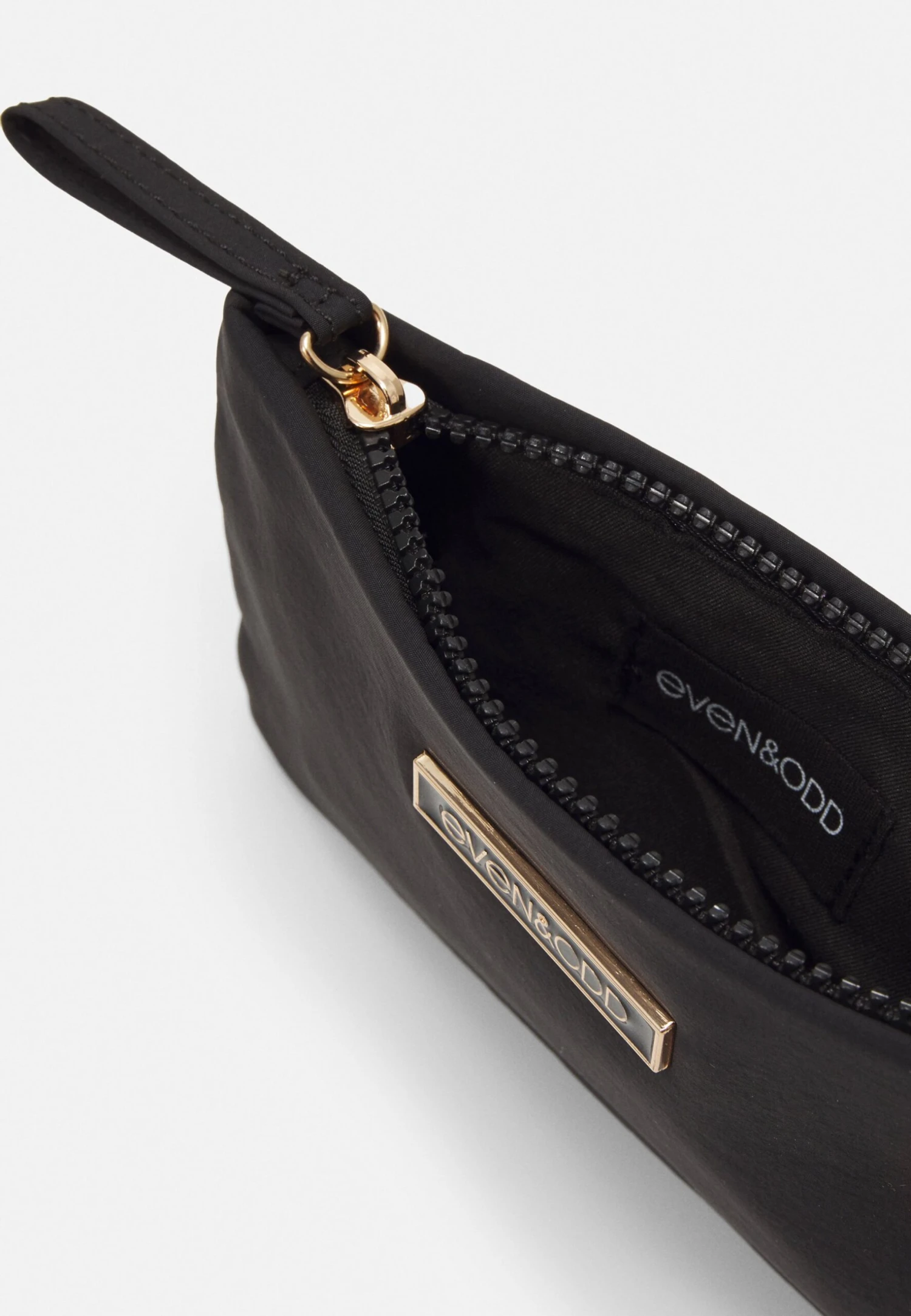 Even&Odd PortafoglioBlack Donna Portafogli E Portachiavi EV451F04J-Q11 5 Even&Odd PortafoglioBlack Donna Portafogli E Portachiavi EV451F04J-Q11 - immagine 3