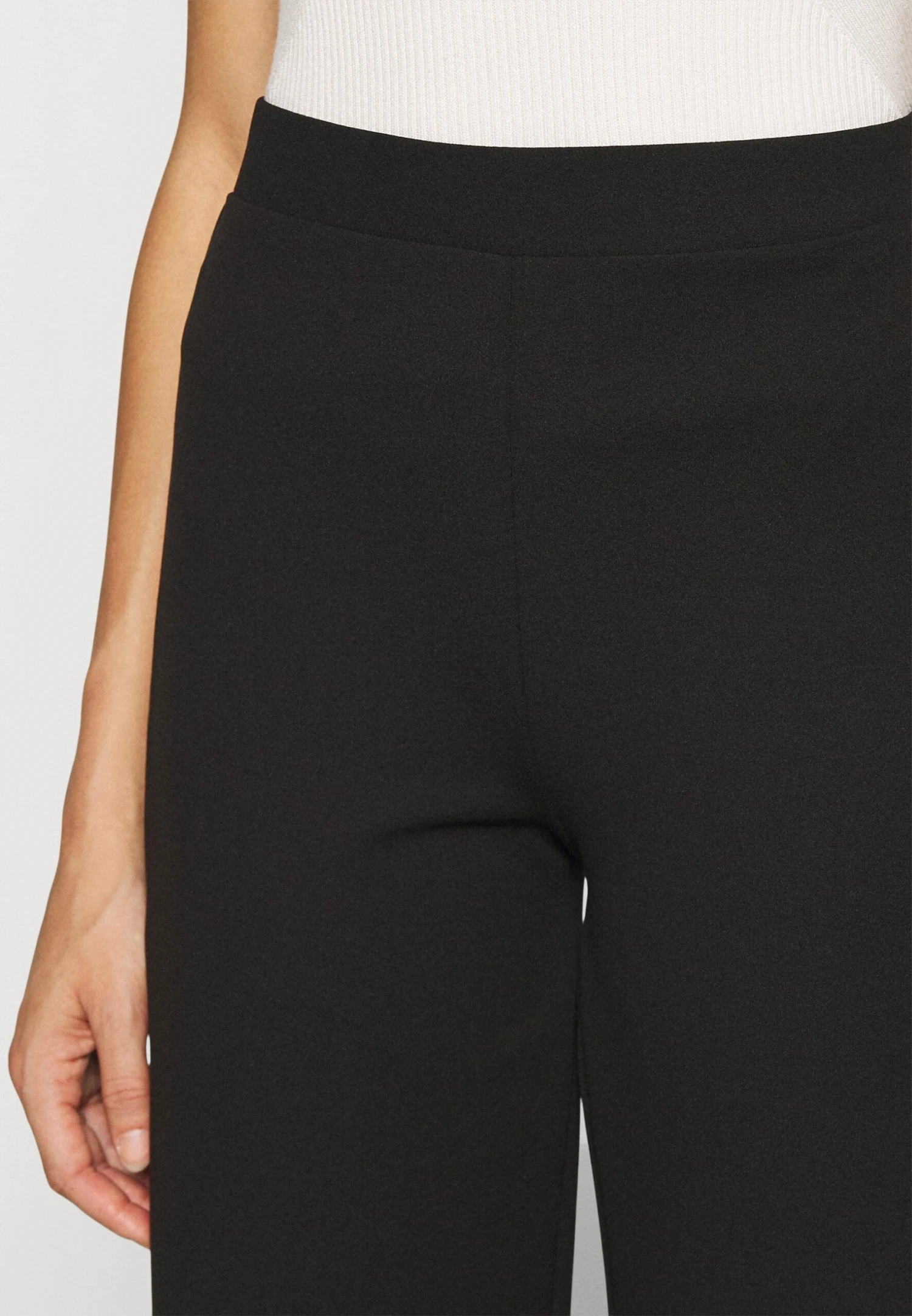 PantaloniBlack Donna Pantaloni EVI21A021-Q11 7 PantaloniBlack Donna Pantaloni EVI21A021-Q11 - immagine 5