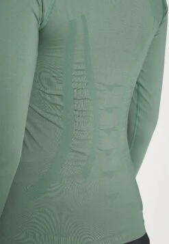 Maglietta A Manica LungaDark Green Donna Abbigliamento EV941D04T-M11 13 Maglietta A Manica LungaDark Green Donna Abbigliamento EV941D04T-M11 -Even&Odd af7ca796af67476d8aa1e85b3d86bf38