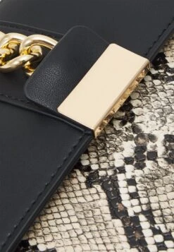 Even&Odd Borsa A ManoBlack Donna Borse EV451H153-Q11 11 Even&Odd Borsa A ManoBlack Donna Borse EV451H153-Q11 -Even&Odd b4405a6211704ab192cfb52297dacc97