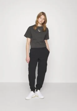 Even&Odd T-Shirt Con StampaBlack Donna T-shirt E Top EV421D26K-Q11 -Even&Odd bb13656b6a65482e8a5245605f2ab882