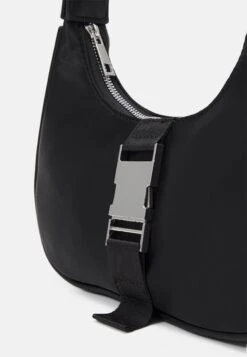 Even&Odd Borsa A ManoBlack Donna Borse EV451H14K-Q11 9 Even&Odd Borsa A ManoBlack Donna Borse EV451H14K-Q11 -Even&Odd bc8ea1fff9c040dbb0ef6b771f4da80f