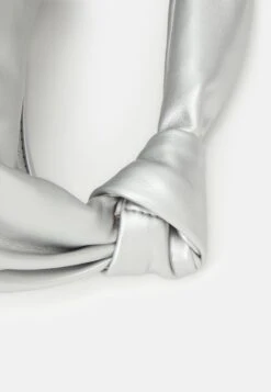 Even&Odd Borsa A Mano - Silver-Coloured 11 Even&Odd Borsa A Mano - Silver-Coloured -Even&Odd c084c40d5f5b4088adc779b446f63af9