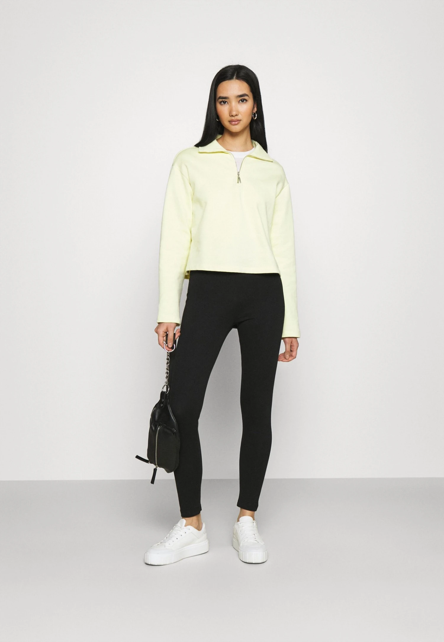 Even&Odd Set - Shorts - Black 4 Even&Odd Set - Shorts - Black - immagine 2