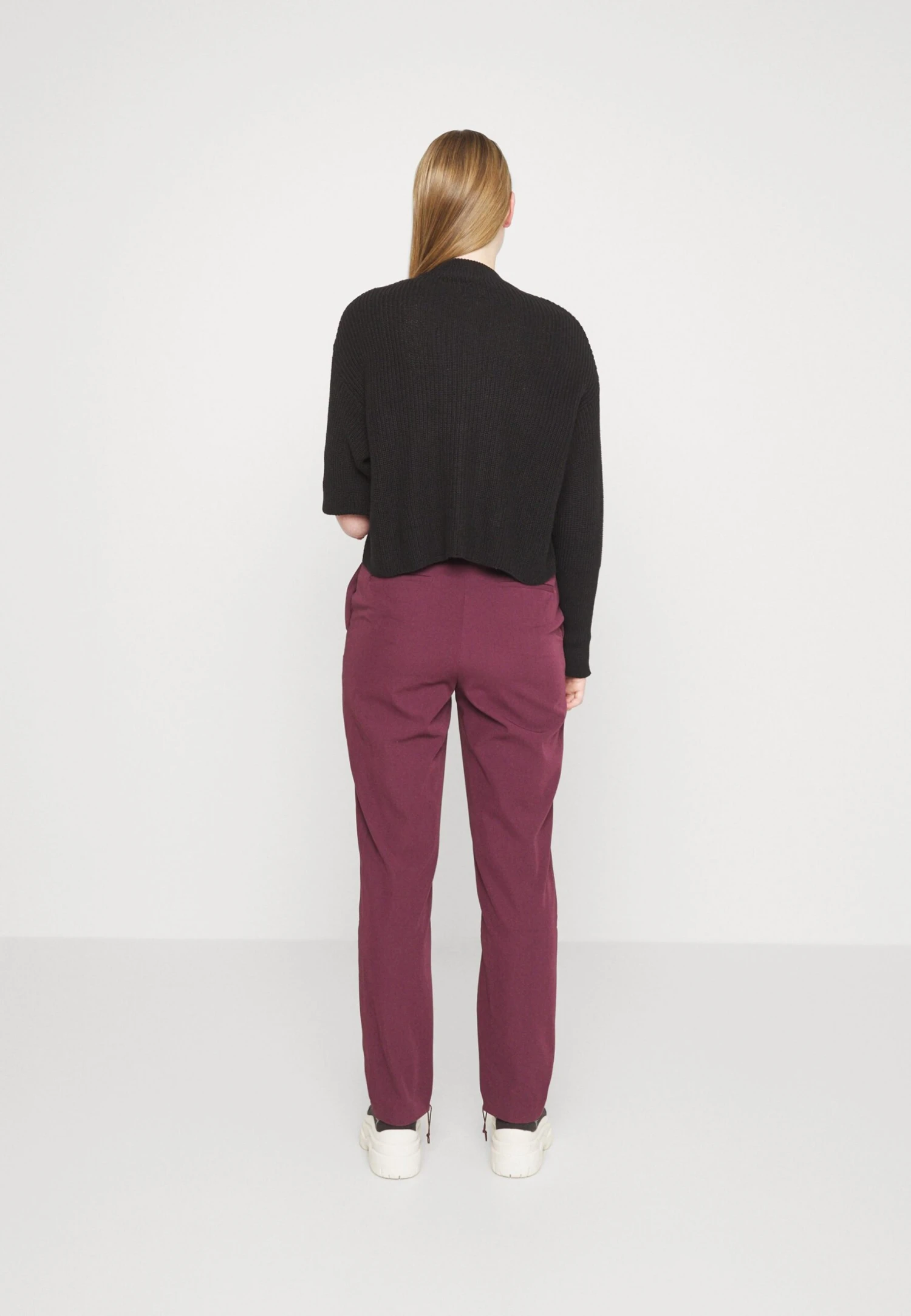 Even&Odd MaglioneBlack Donna Maglieria EV421I0G1-Q11 6 Even&Odd MaglioneBlack Donna Maglieria EV421I0G1-Q11 - immagine 4