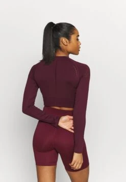 Maglietta A Manica LungaBordeaux Donna Abbigliamento EV941D03U-G11 13 Maglietta A Manica LungaBordeaux Donna Abbigliamento EV941D03U-G11 -Even&Odd d6cd2e5ebf424e6bb05193c9f5f5f646