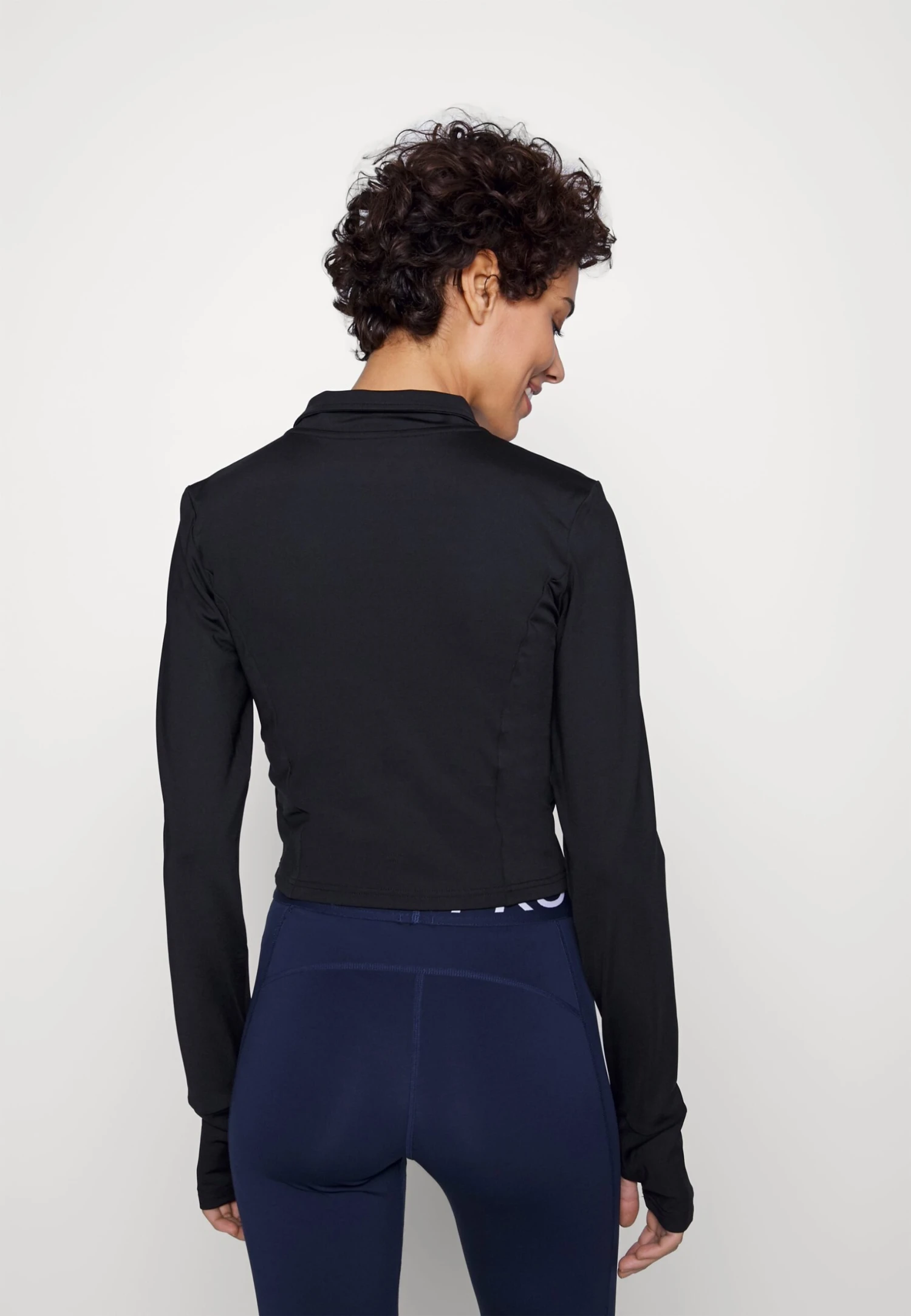 Maglietta A Manica LungaBlack Donna Abbigliamento EV941D04G-Q11 5 Maglietta A Manica LungaBlack Donna Abbigliamento EV941D04G-Q11 - immagine 3