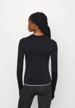 Maglietta A Manica LungaBlack Donna T-shirt E Top EV941D04N-Q11 10 Maglietta A Manica LungaBlack Donna T-shirt E Top EV941D04N-Q11 -Even&Odd ddce051d857c41d198d506782c40359b