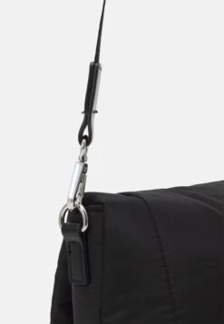 Even&Odd Borsa A TracollaBlack Donna Borse EV451H15F-Q11 10 Even&Odd Borsa A TracollaBlack Donna Borse EV451H15F-Q11 -Even&Odd df7059627ff046d7ae1bd94141e4847d