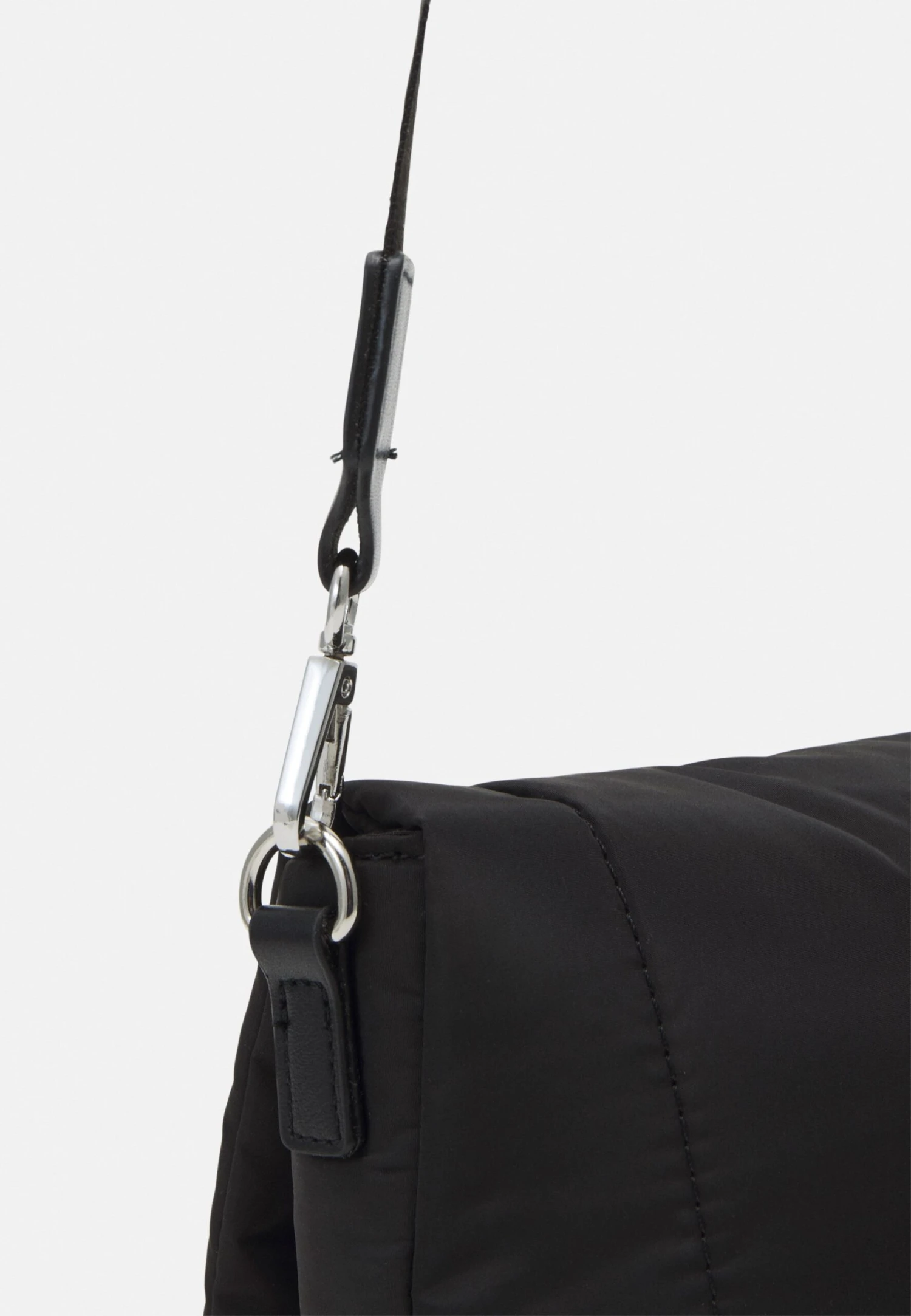 Even&Odd Borsa A TracollaBlack Donna Borse EV451H15F-Q11 6 Even&Odd Borsa A TracollaBlack Donna Borse EV451H15F-Q11 - immagine 4