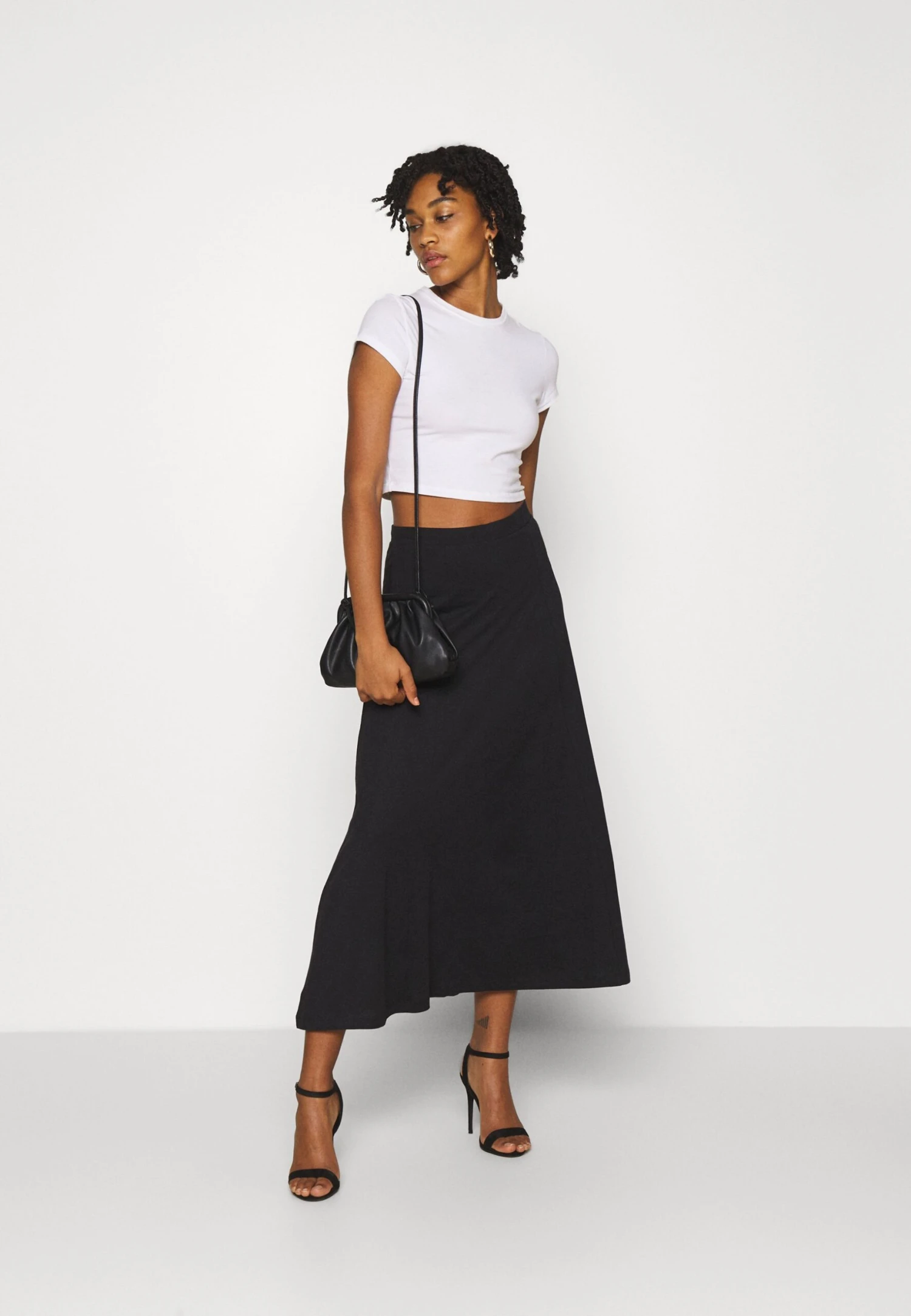 Even&Odd Basic Maxi Skirt - Gonna A Campana - Black 4 Even&Odd Basic Maxi Skirt - Gonna A Campana - Black - immagine 2