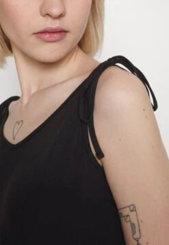 Even&Odd Vestito LungoBlack Donna Vestiti EV421C1C9-Q11 -Even&Odd ec157e9f07d1427ea13efeb5628a9752