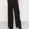 Even&Odd PantaloniBlack Donna Pantaloni EV421A0BH-Q11 -Even&Odd f080c6ff9ce949f08994e20c46ff56e6
