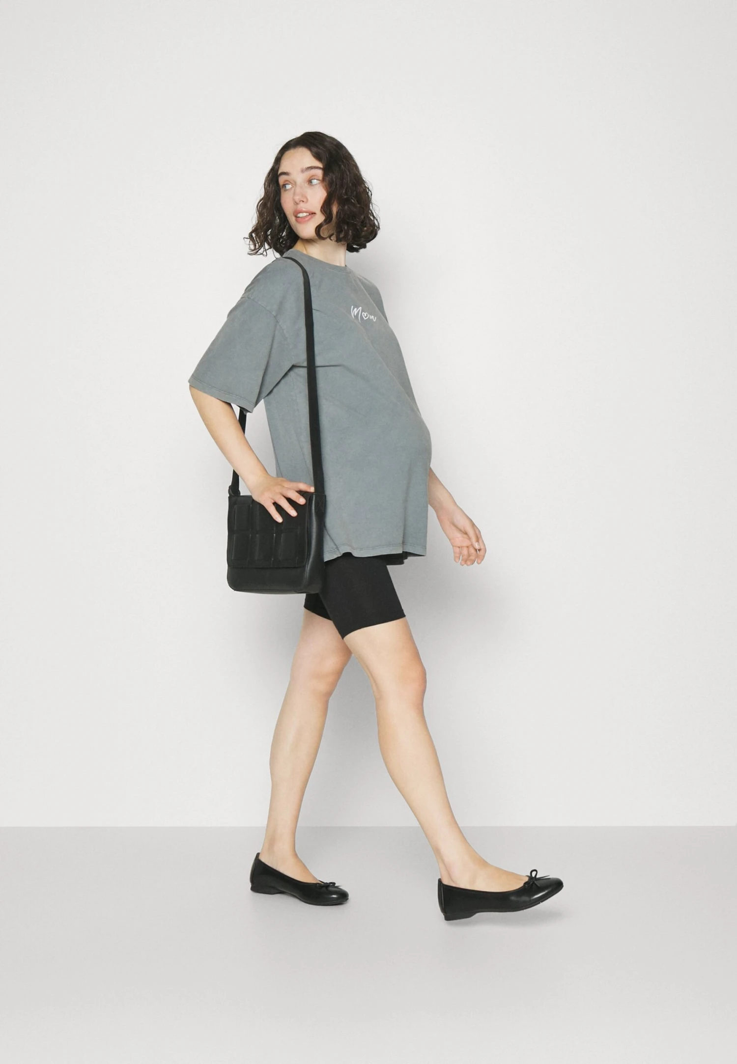 T-Shirt Con StampaBlack Donna T-shirt E Top EVO29G01G-Q11 4 T-Shirt Con StampaBlack Donna T-shirt E Top EVO29G01G-Q11 - immagine 2